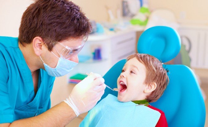 Периодонтит у детей: лечить или удалять молочный зуб